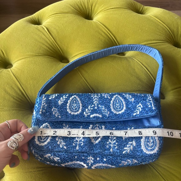 💙Beaded Handbag - Picture 7 of 8